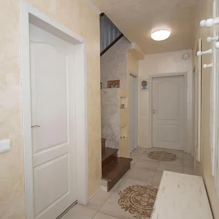 Kozareva 2 козаревата 2 Hotel