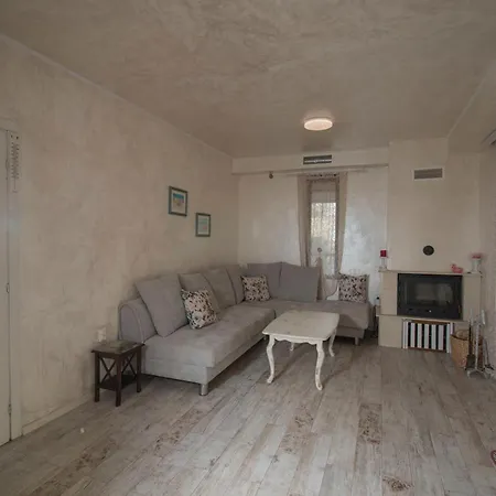 Kozareva 2 козаревата 2 Hotel *