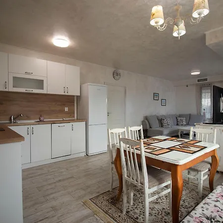 Kozareva 2 козаревата 2 Hotel *